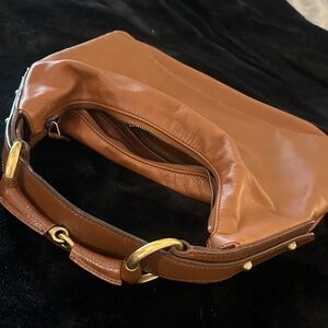 Gucci Elegant Brown Leather Shoulder Bag